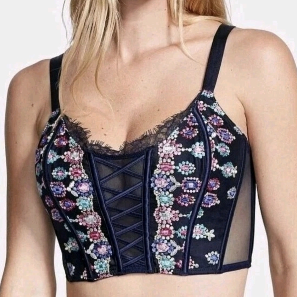 Nwt Victoria's Secret  Bejeweled Embroidered Corset Boned Bra Top M